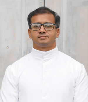 Fr. Binu Thadathil Puthenvettil